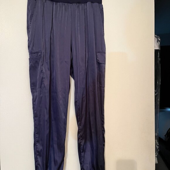 High-Waist Jogger Pants with Pockets – Size Medium by Petty Garden - Picture 5 of 12